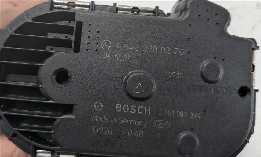 Thumbnail 7: 07-16 MB E320 E350 GL320 GL350 GLE350D ML320 ML350 R320 DIESEL THROTTLE BODY