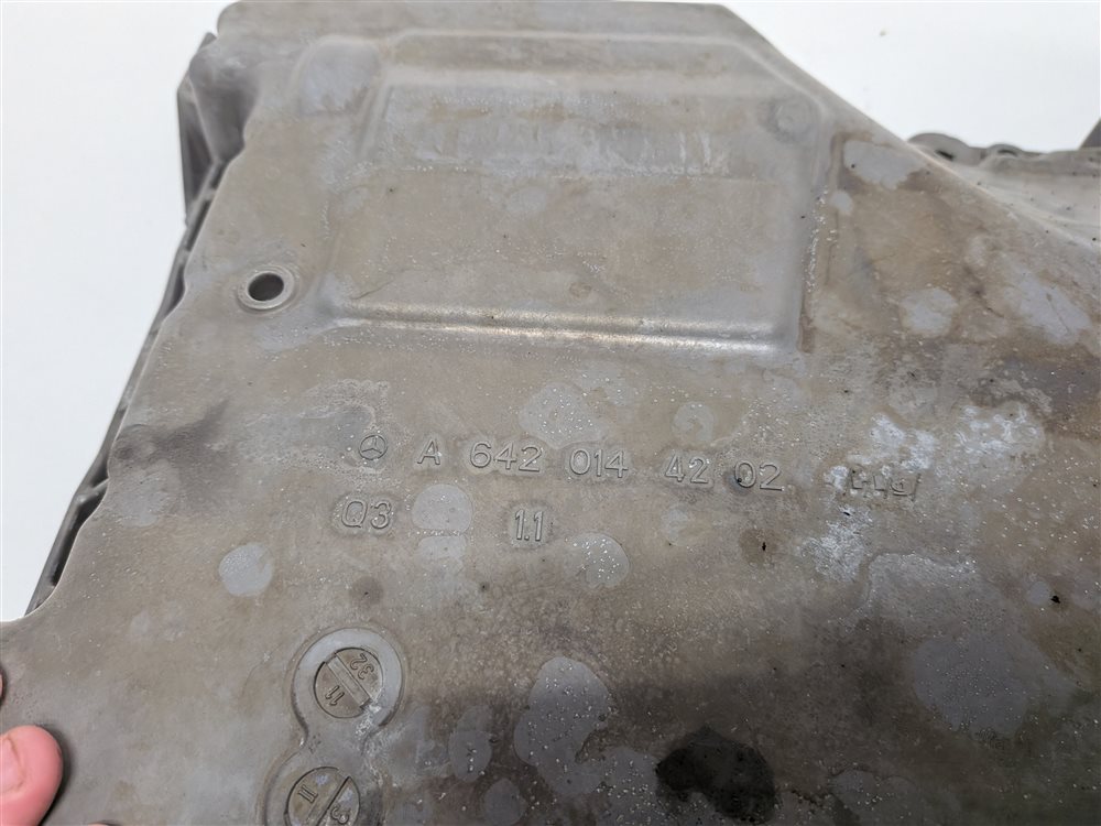 Thumbnail 4: 12-17 MERCEDES GL350 GLE350D GLS350D ML350 (W166 X166) DIESEL UPPER OIL PAN