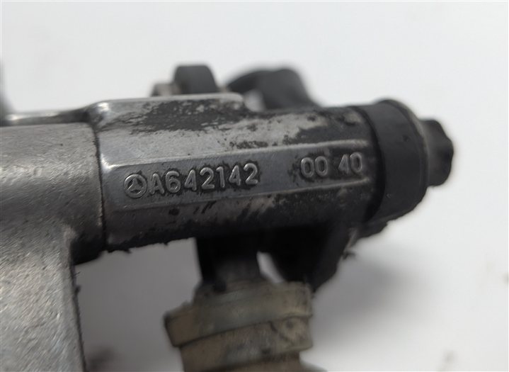 Thumbnail 7: 2012 MERCEDES ML350 W166 3.0L 642.826 ENGINE EGR CHANGEOVER VALVE DIESEL w/PIPE