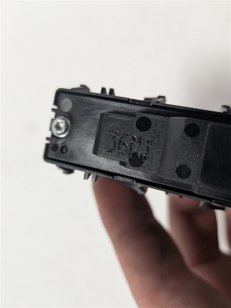 Thumbnail 5: 2012 MERCEDES ML350 (W166) FRONT RIGHT PASSENGER DOOR LOCK UNLOCK CONTROL SWITCH
