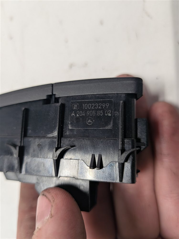 Thumbnail 6: 2012 MERCEDES ML350 (W166) FRONT RIGHT PASSENGER DOOR LOCK UNLOCK CONTROL SWITCH