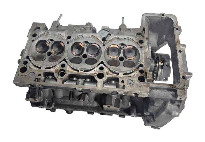 Thumbnail 3: 2008-2011 AUDI A4 A5 Q5 (B8 8K 8T 8R) 3.2L V6 FSI - RIGHT ENGINE CYLINDER HEAD
