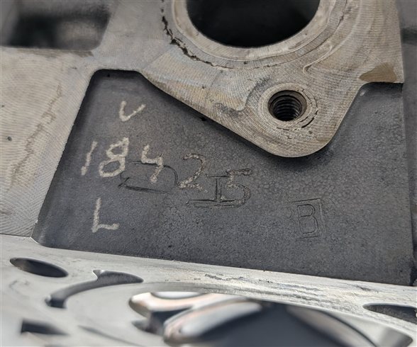 Thumbnail 9: 2008-2011 AUDI A4 A5 Q5 (B8 8K 8T 8R) 3.2L V6 FSI LEFT ENGINE CYLINDER HEAD