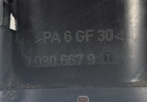 Thumbnail 6: 2010 AUDI Q5 (B8 8R) 3.2L (CALB) ENGINE RIGHT LOWER INTAKE MANIFOLD w/FUEL RAIL