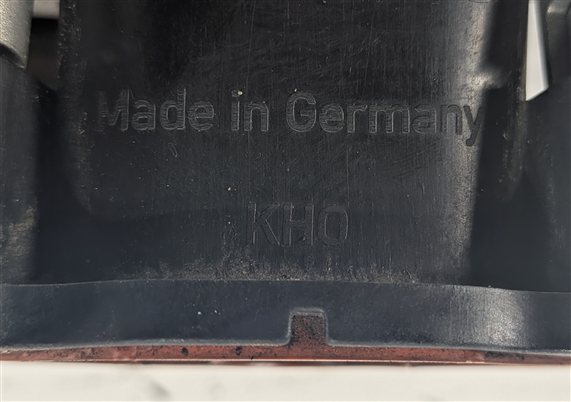 Thumbnail 7: 2010 AUDI Q5 (B8 8R) 3.2L (CALB) ENGINE RIGHT LOWER INTAKE MANIFOLD w/FUEL RAIL