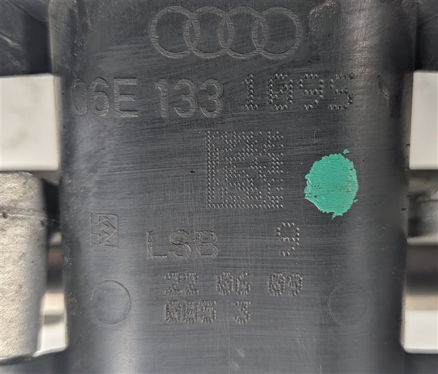 Thumbnail 5: 2010 AUDI Q5 (B8 8R) 3.2L (CALB) ENGINE LEFT LOWER INTAKE MANIFOLD w/FUEL RAIL