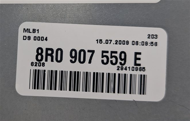 Thumbnail 10: 2010 AUDI Q5 (B8 8R) 3.2L CALB ENGINE ECM BCM GATEWAY IMMOBILIZER MODULE KEY SET