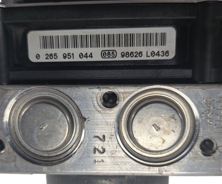 Thumbnail 9: 2009-2012 AUDI Q5 (B8 8R) ABS ANTI-LOCK BRAKE PUMP HYDRAULIC CONTROL MODULE UNIT