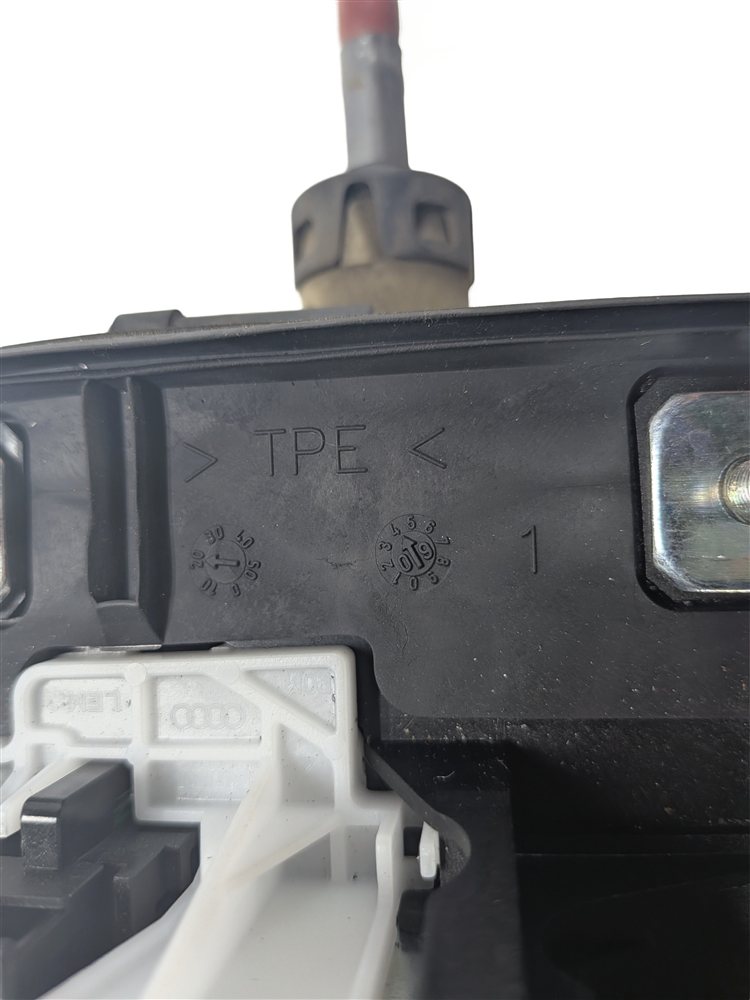 Thumbnail 14: 09-12 AUDI A4 A5 S5 Q5 (B8 8K 8T 8R) AUTO AUTOMATIC TRANSMISSION GEAR SHIFTER