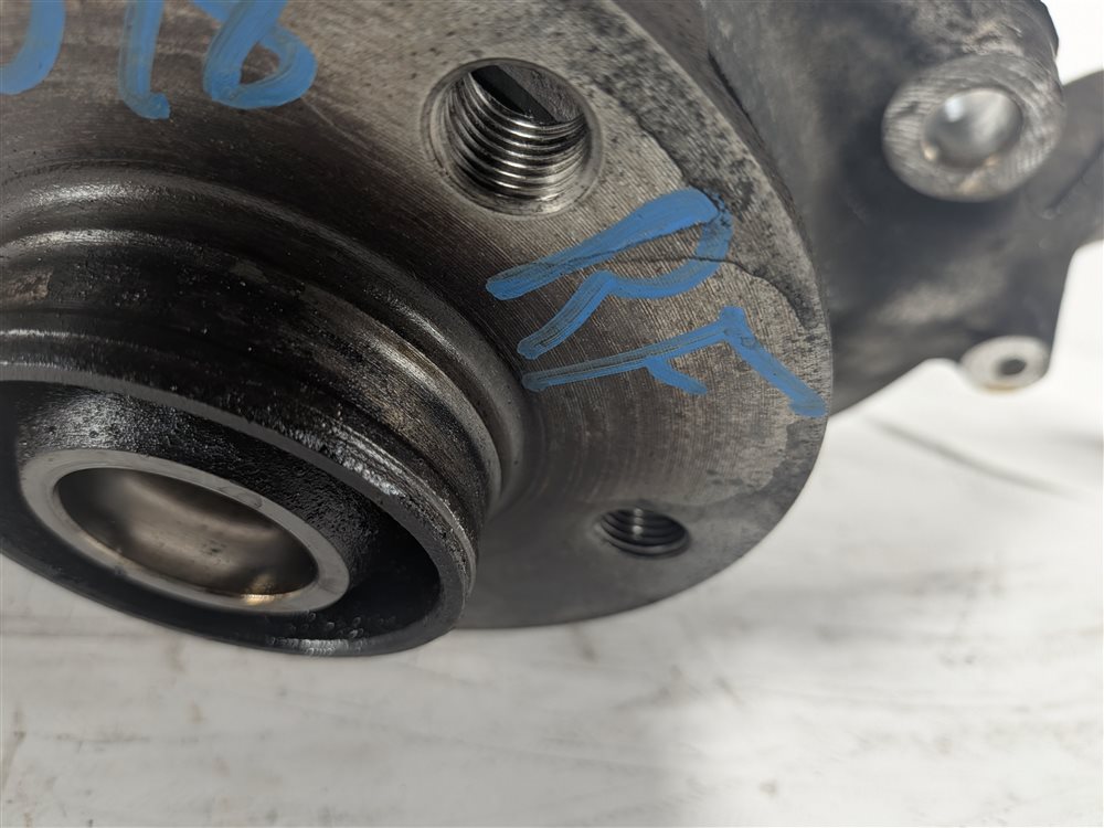 Thumbnail 6: 10-16 AUDI A4 S4 A5 S5 Q5 (B8 8K 8T 8R) FRONT RIGHT PASSENGER SPINDLE KNUCKLE