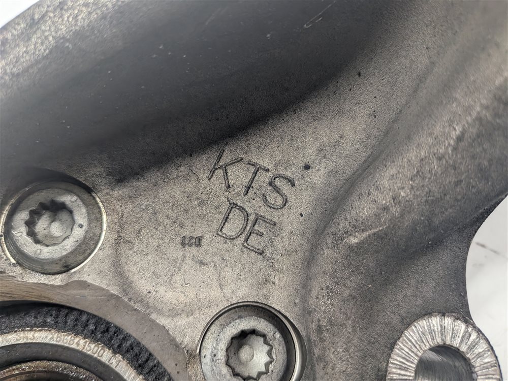 Thumbnail 9: 10-16 AUDI A4 S4 A5 S5 Q5 (B8 8K 8T 8R) FRONT RIGHT PASSENGER SPINDLE KNUCKLE