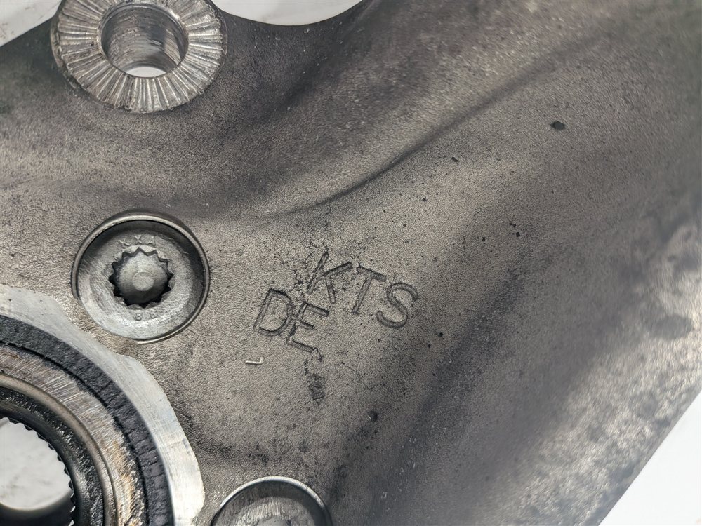 Thumbnail 6: 10-16 AUDI A4 S4 A5 S5 Q5 (B8 8K 8T 8R) FRONT LEFT DRIVER SPINDLE KNUCKLE HUB