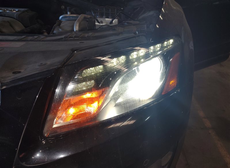 Thumbnail 2: 2009-2012 AUDI Q5 (8R) LEFT DRIVER HID XENON HEADLIGHT LIGHT LAMP (NON AFS)