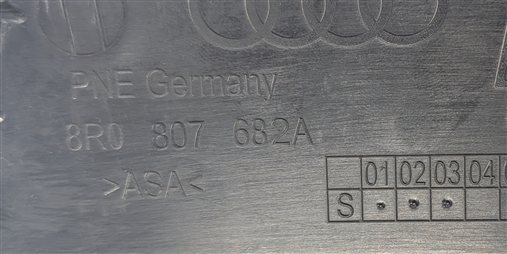 Thumbnail 6: 2009-2012 AUDI Q5 (B8 8R) RIGHT FRONT PASSENGER FOGLIGHT FOG LIGHT GRILLE TRIM