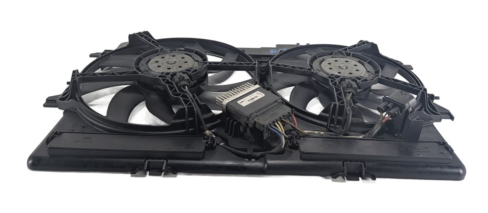 Thumbnail 2: 09-17 AUDI A4 A5 Q5 S4 (B8 8T 8R) 2.0L 3.0L 3.2L RADIATOR COOLING FAN w/ SHROUD
