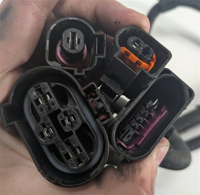 Thumbnail 4: 2010 AUDI Q5 (B8 8R) 3.2L STARTER ALTERNATOR BATTERY CABLE WIRE WIRING HARNESS