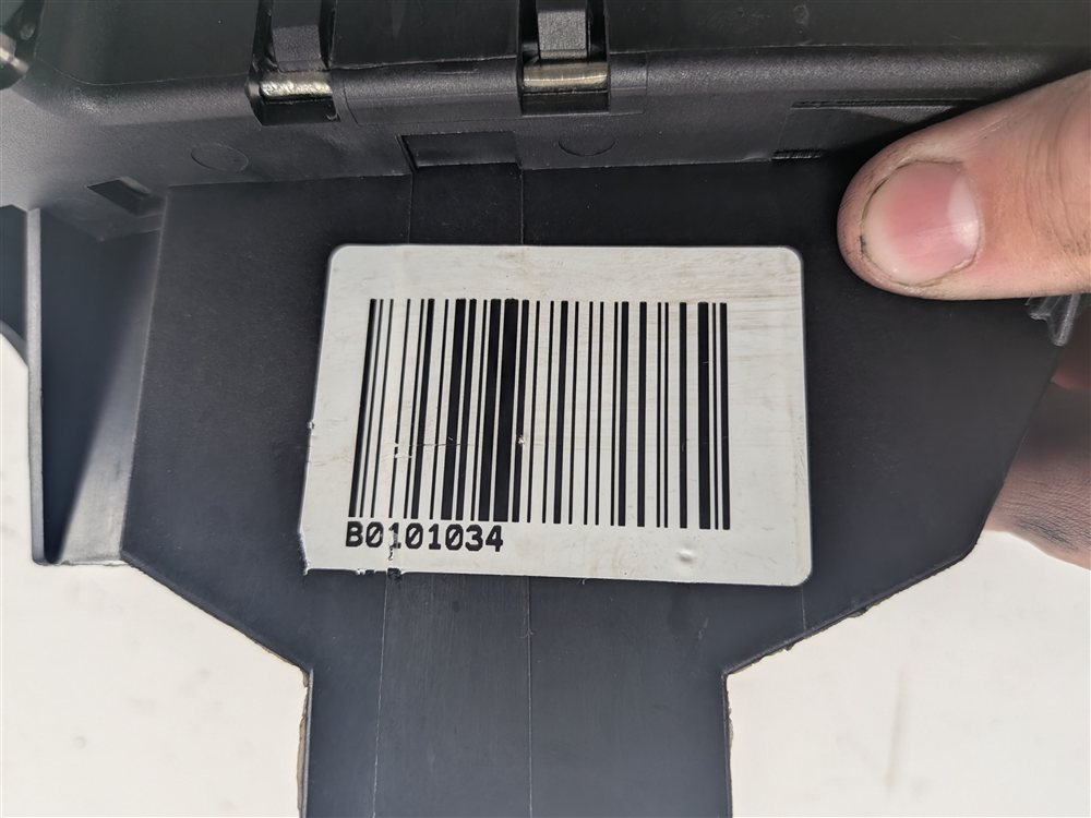 Thumbnail 5: 2010 AUDI Q5 B8 8R 3.2L POSITIVE BATTERY TERMINAL OVERLOAD PROTECTION PYRO FUSE