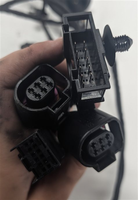 Thumbnail 4: 2010 AUDI Q5 B8 8R REAR PARK ASSIST PDC DISTANCE SENSOR SET/4 w/HARNESS (Black)