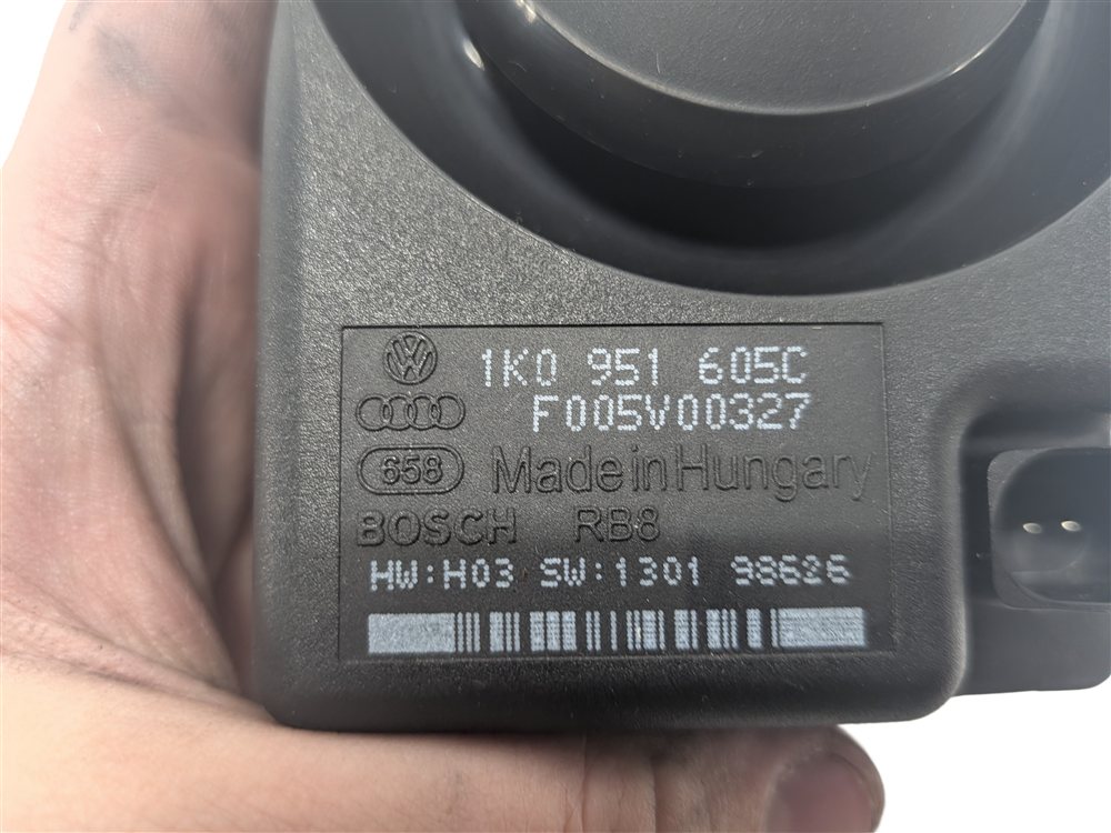 Thumbnail 6: 2010 AUDI Q5 (B8 8R) ANTI THEFT SECURITY ALERT ALARM SIREN HORN w/BACKUP BATTERY