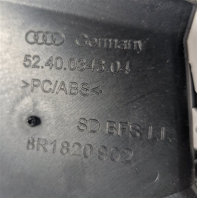 Thumbnail 8: 2010 AUDI Q5 (B8 8R) FRONT RIGHT PASSENGER DASH AIR AC VENT ILLUMINATED (Black)