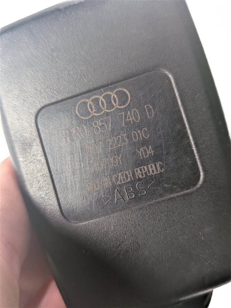 Thumbnail 8: 2010 AUDI Q5 B8 8R REAR LEFT CENTER RIGHT SEATBELT BUCKLE RECEIVER SET/3 (BLACK)
