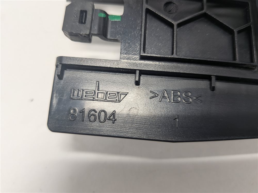 Thumbnail 9: 2010 AUDI Q5 (B8 8R) FRONT ASHTRAY w/CIGARETTE LIGHTER SOCKET 12V POWER OUTLET