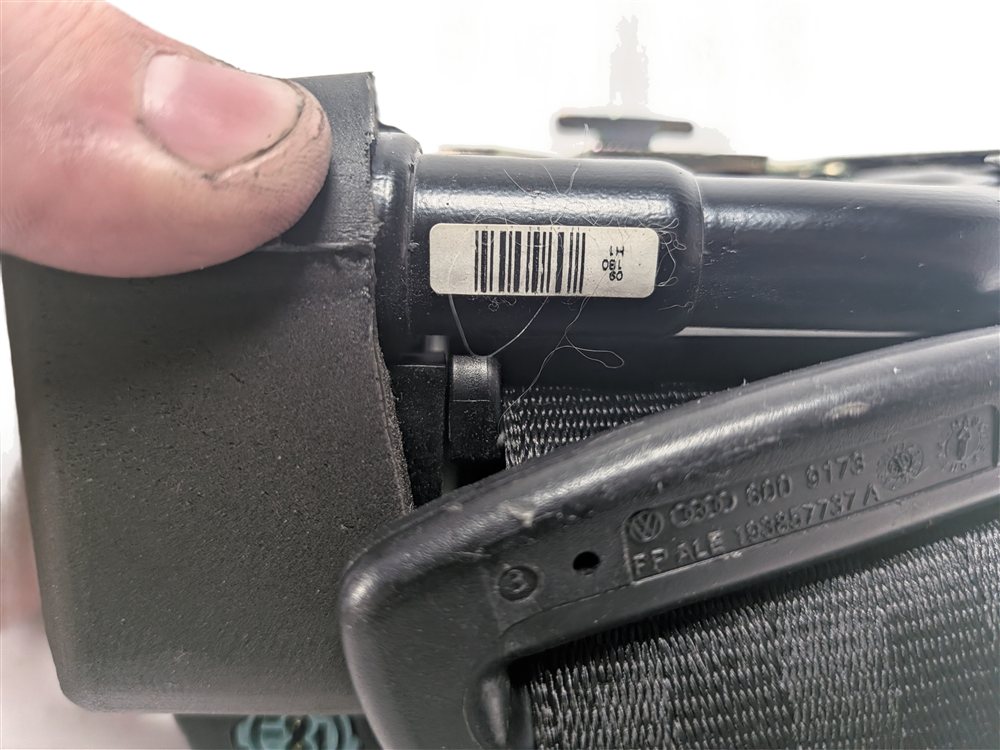 Thumbnail 9: 2010 AUDI Q5 (B8 8R) REAR RIGHT SEAT SEATBELT SAFETY BELT RETRACTOR REEL (Black)