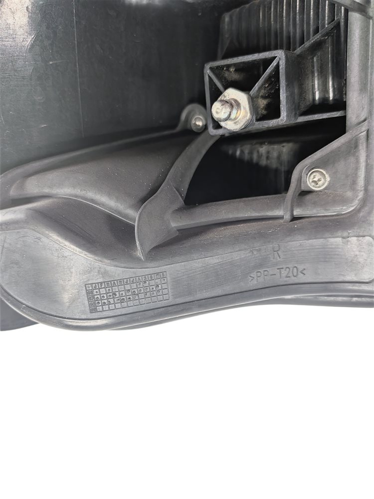 Thumbnail 9: 2008-2010 PORSCHE CAYENNE (957) RIGHT PASSENGER REAR TAILLIGHT BRAKE LIGHT LAMP