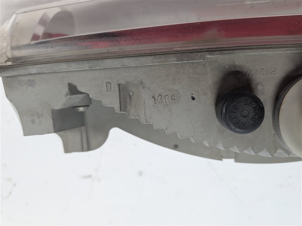 Thumbnail 8: 2008-2010 PORSCHE CAYENNE (957) LEFT FRONT DRIVER TURN SIGNAL MARKER LIGHT LAMP