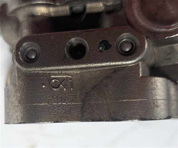 Thumbnail 7: 2008-2010 PORSCHE CAYENNE (957) 4.8L N/A *NON TURBO* ENGINE MECHANICAL FUEL PUMP