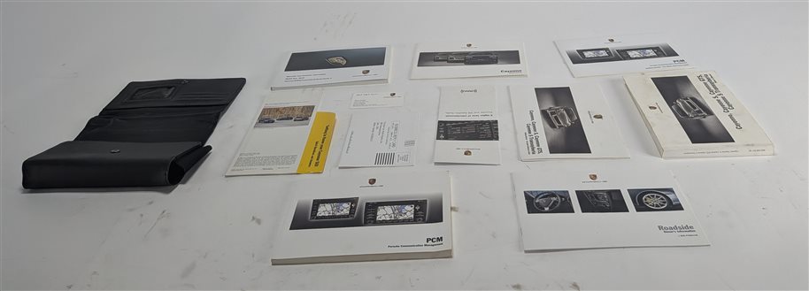 Thumbnail 2: 2010 PORSCHE CAYENNE (955 957) 4.8L OWNER'S MANUAL BOOKLET DOCUMENT KIT w/CASE