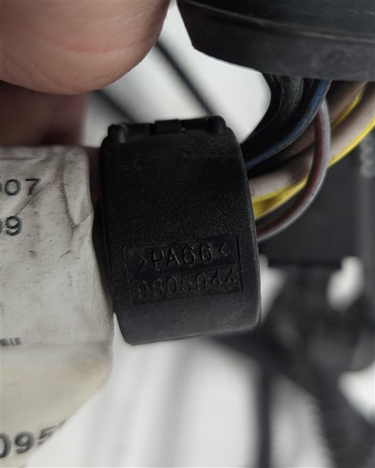 Thumbnail 7: 2010 PORSCHE CAYENNE 955 957 FRONT PARK ASSIST PDC DISTANCE SENSOR SET/6 (Black)