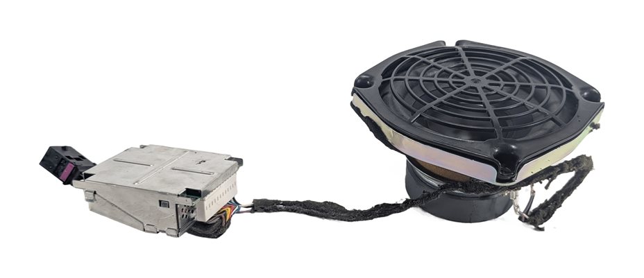 Thumbnail 2: 2010 PORSCHE CAYENNE (955 957) BOSE SOUND AUDIO SYSTEM SUBWOOFER w/AMPLIFIER AMP