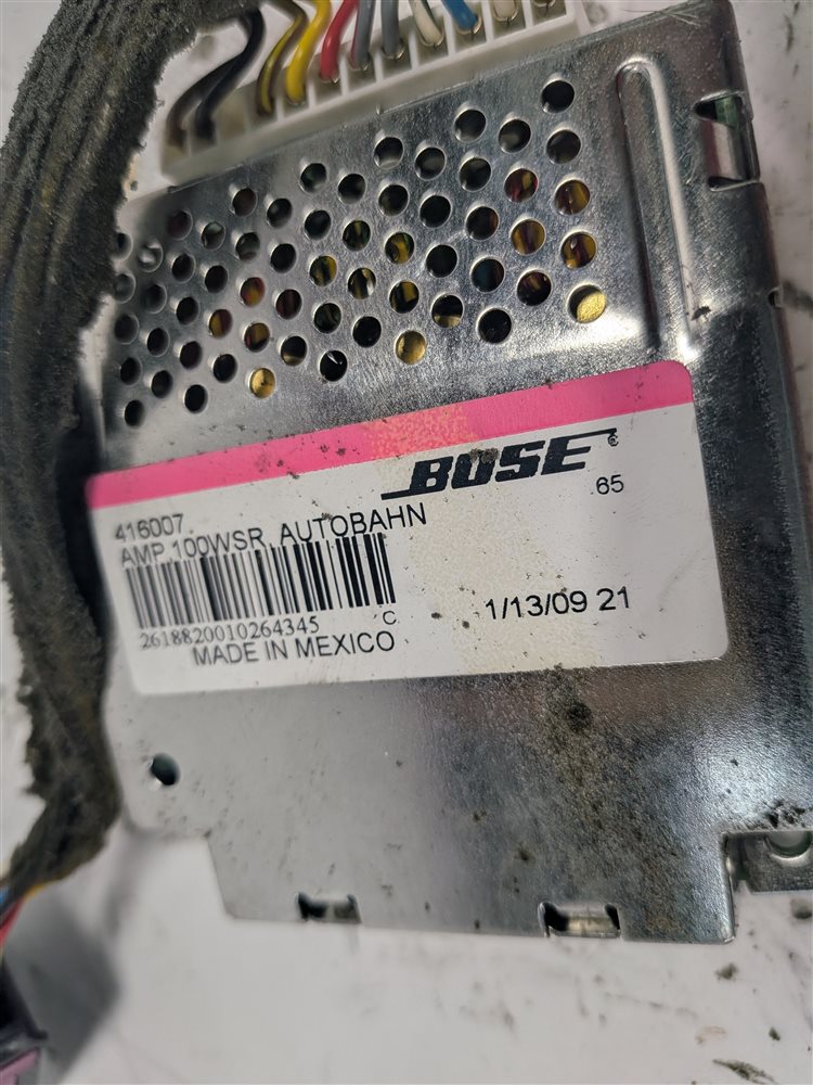 Thumbnail 6: 2010 PORSCHE CAYENNE (955 957) BOSE SOUND AUDIO SYSTEM SUBWOOFER w/AMPLIFIER AMP