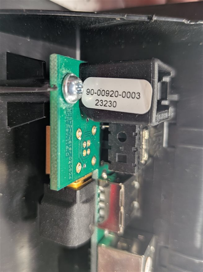 Thumbnail 5: 2010 PORSCHE CAYENNE (955 957) AUX AUXILIARY USB IPOD MEDIA INPUT JACK PORT