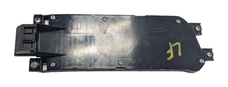 Thumbnail 4: 2010 PORSCHE CAYENNE (955 957) LEFT DRIVER MEMORY LUMBAR SEAT ADJUST SWITCH