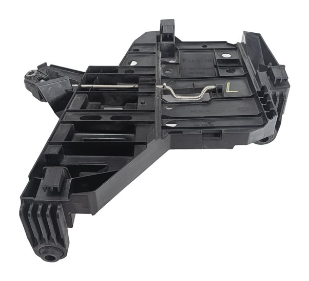 Thumbnail 4: 2010 PORSCHE CAYENNE (955 957) FRONT LEFT DRIVER HEADLIGHT MOUNT SUPPORT BRACKET