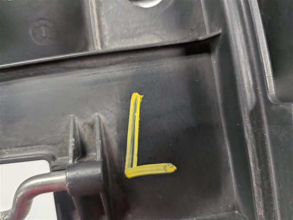 Thumbnail 7: 2010 PORSCHE CAYENNE (955 957) FRONT LEFT DRIVER HEADLIGHT MOUNT SUPPORT BRACKET