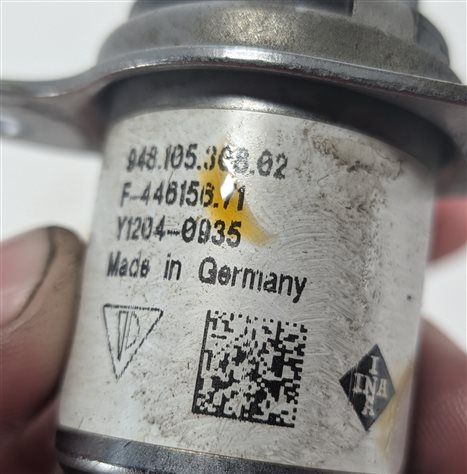 Thumbnail 6: 2010 PORSCHE CAYENNE 955 957 4.8L M48.01 ENGINE CAMSHAFT ADJUSTER SOLENOID SET/2