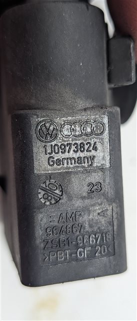 Thumbnail 6: 2010 PORSCHE CAYENNE (955 957) FRONT HOOD LID LOCK LATCH CATCH MECHANISM