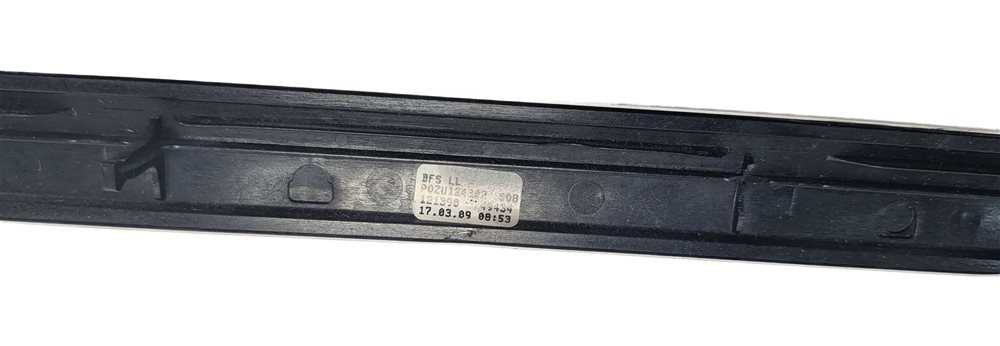 Thumbnail 15: 2010 PORSCHE CAYENNE (955 957) DASH DOOR CONSOLE TRIM SET/10 (Brushed Aluminum)