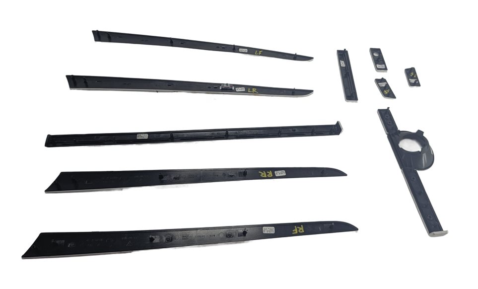 Thumbnail 4: 2010 PORSCHE CAYENNE (955 957) DASH DOOR CONSOLE TRIM SET/10 (Brushed Aluminum)