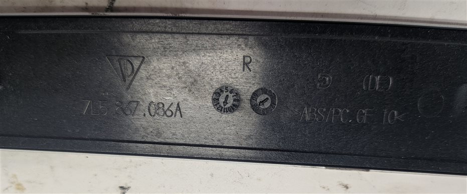 Thumbnail 7: 2010 PORSCHE CAYENNE (955 957) DASH DOOR CONSOLE TRIM SET/10 (Brushed Aluminum)