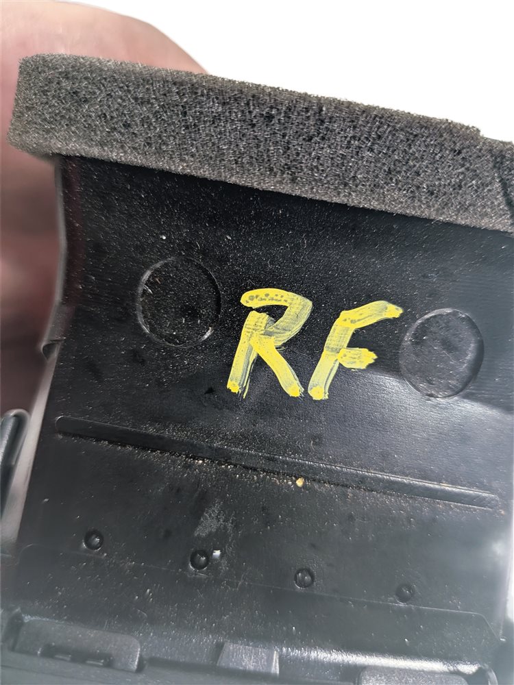 Thumbnail 8: 2010 PORSCHE CAYENNE (955 957) LEFT & RIGHT DASH HEAT AIR AC VENT SET/2 (Black)