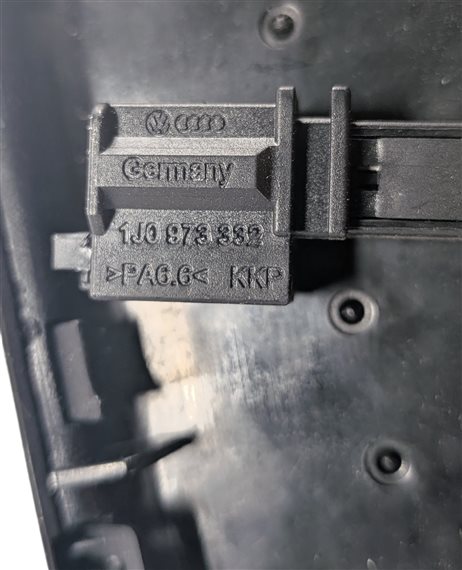 Thumbnail 6: 2010 PORSCHE CAYENNE (955 957) FRONT CENTER DASH HEAT AIR AC VENT (Black)