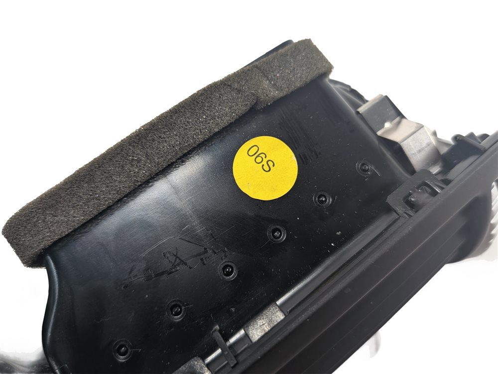 Thumbnail 7: 2010 PORSCHE CAYENNE (955 957) FRONT CENTER DASH HEAT AIR AC VENT (Black)