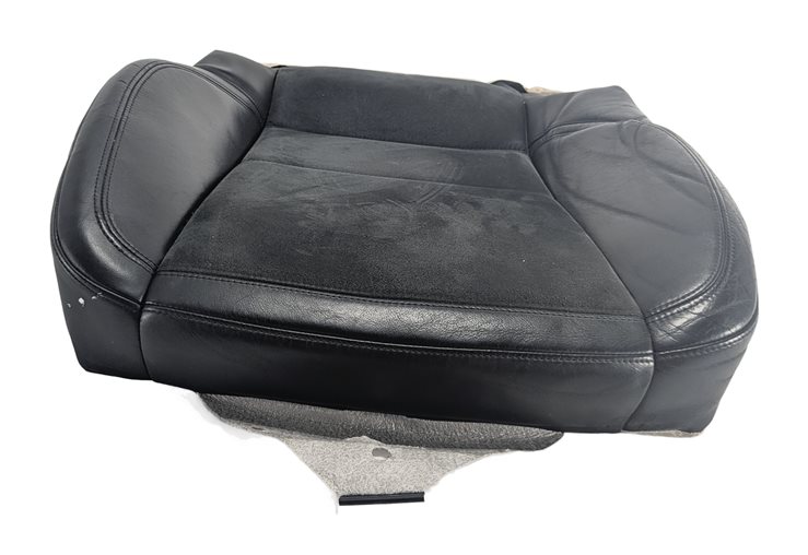 Thumbnail 2: 2010 PORSCHE CAYENNE (957) FRONT LEFT DRIVER LOWER SEAT CUSHION HEATED (Black)