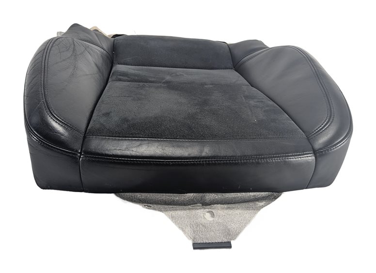 Thumbnail 2: 2010 PORSCHE CAYENNE (955 957) FRONT RIGHT SEAT CUSHION SPORT HEATED (Black)