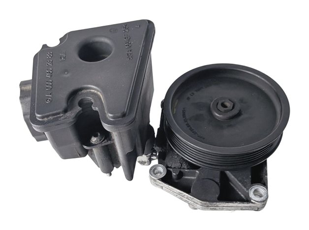2010-2011 MERCEDES E350 E550 (W212) POWER STEERING PUMP w/ PULLEY & RESERVOIR