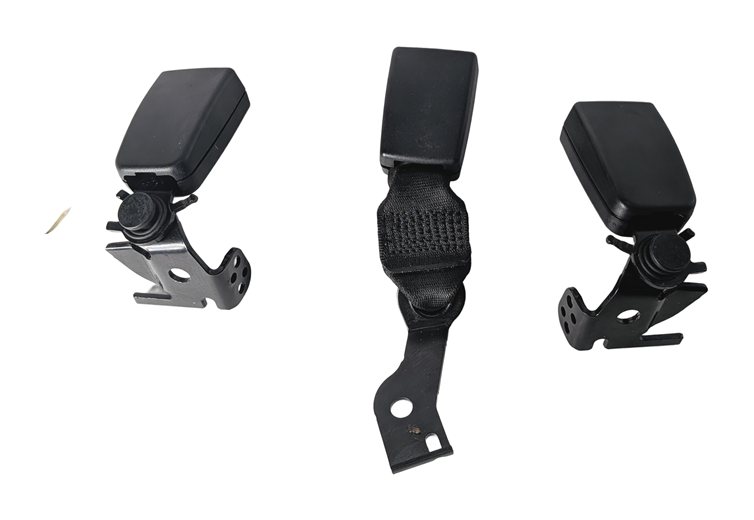 Thumbnail 2: 2011 MERCEDES E350 REAR LEFT CENTER RIGHT SEATBELT BUCKLE RECEIVER SET/3 (Black)